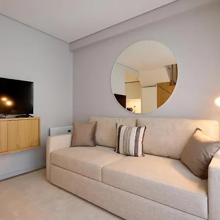Апартаменты Flh Boavista Wooden Порту